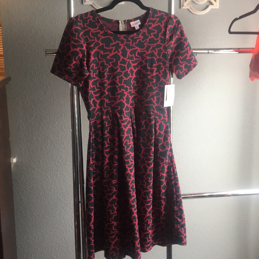 LuLaRoe medium Amelia dress